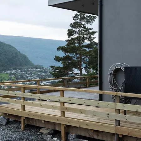 Stor Og Moderne Stryn