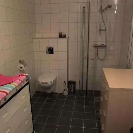 Stor Og Moderne Apartment Stryn